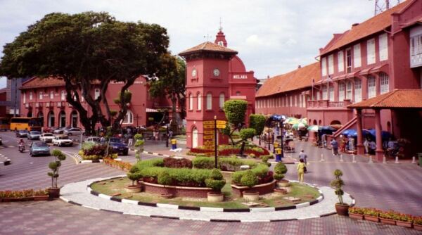 quang truong ha lan malacca